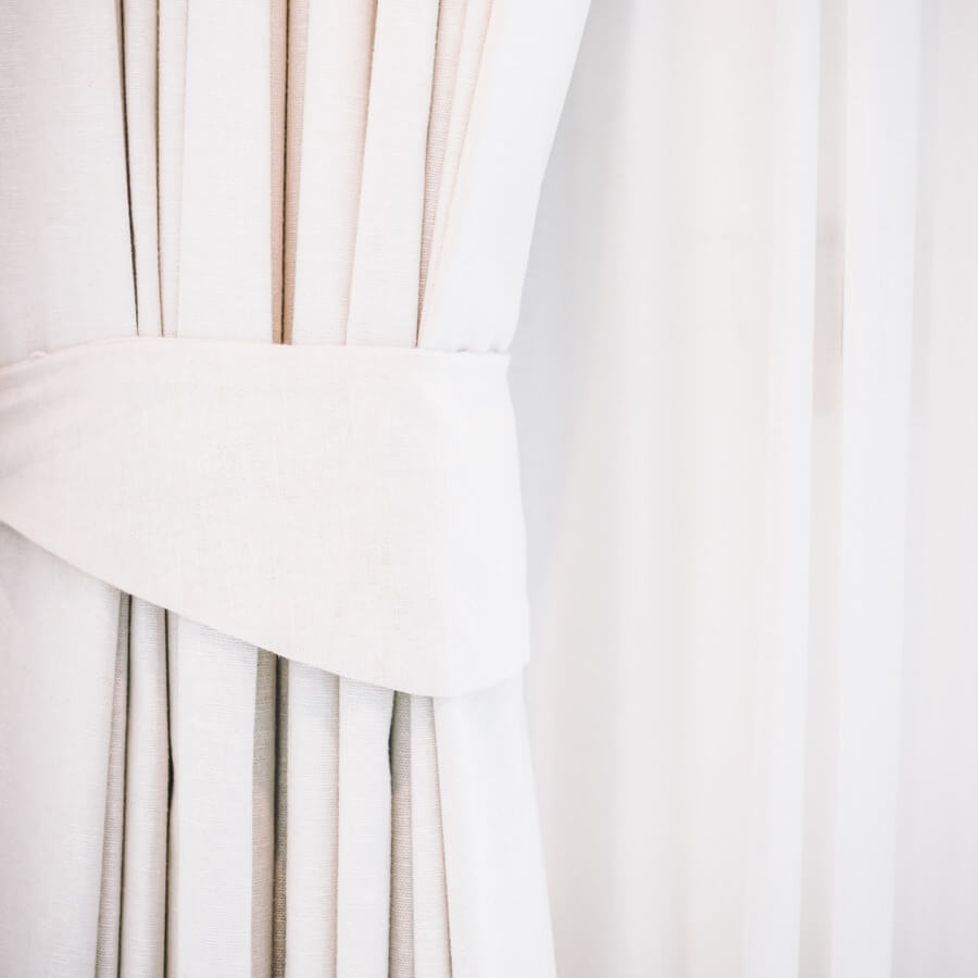 white-curtain(2)